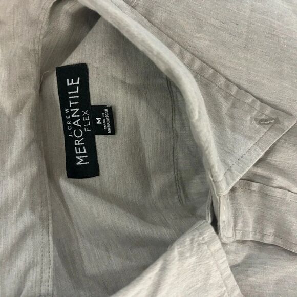 J Crew Men’s Button Down Size Medium. Closet J120 - Picture 3 of 3